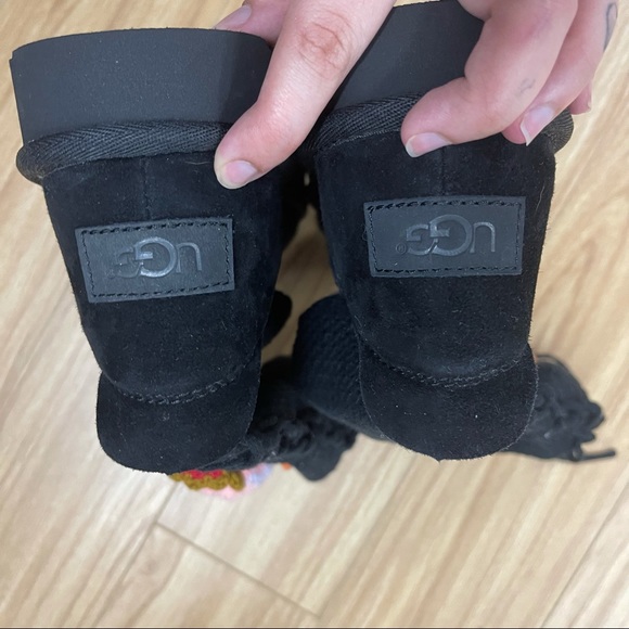 UGG - Floral Crochet Genuine Shearling Lined Boot - Picture 6 of 9